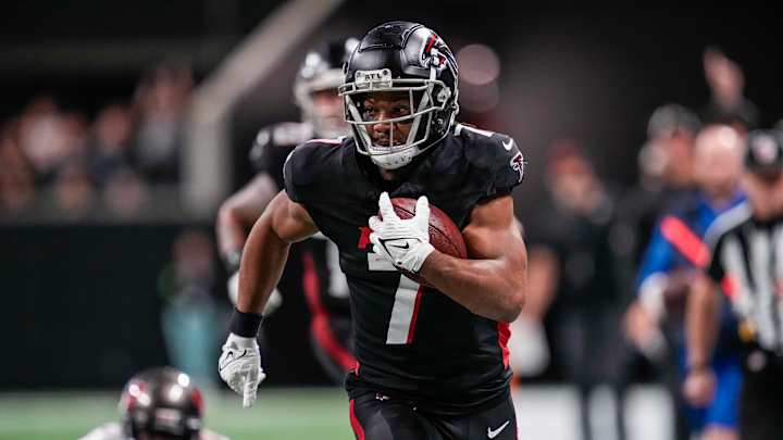 Atlanta Falcons vs. Carolina Panthers GAMEDAY Preview: Keeping Playoff Hopes Alive?