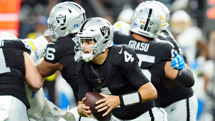 Raiders' Offensive Line Steps up Without Two Starters Raiders' Offensive Line Steps up Without Two Starters
