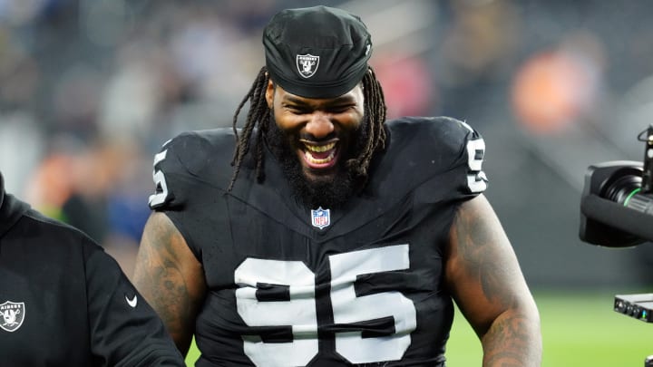 Confirmed: DT John Jenkins Returns to Raiders Confirmed: DT John Jenkins Returns to Raiders