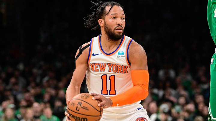 Knicks’ Jalen Brunson Torches Suns With Unprecedented 50-Point Performance Knicks’ Jalen Brunson Torches Suns With Unprecedented 50-Point Performance