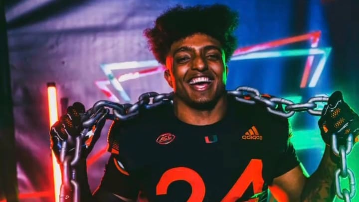 LB Adarius Hayes Flips Commitment From Florida to Miami LB Adarius Hayes Flips Commitment From Florida to Miami