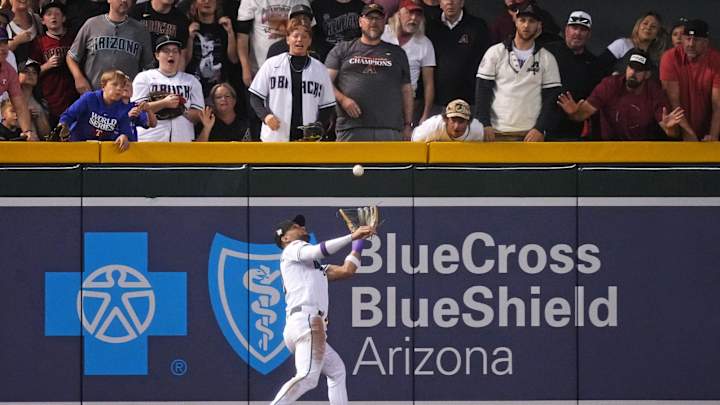 Coveted Free Agent Slugger Returns to Arizona Diamondbacks