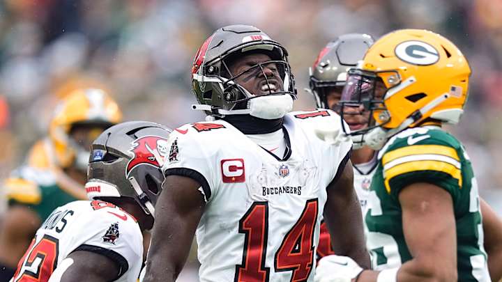 Buccaneers Keep Playoff Hopes Alive With Impressive 34-20 Win Over Packers