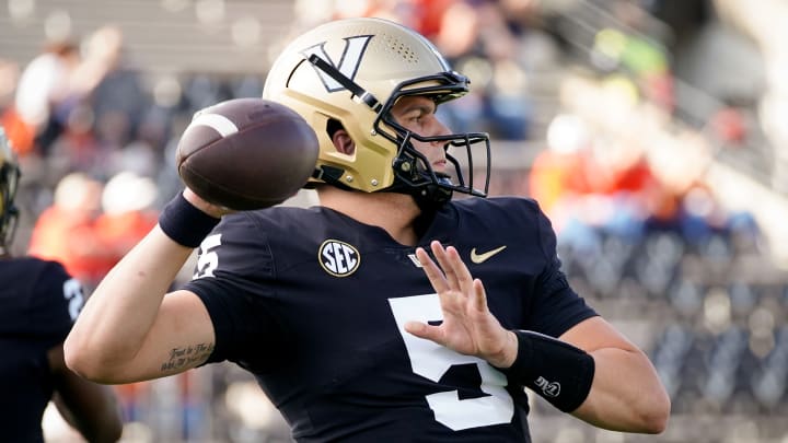 LSU Secures Commitment From Former Vanderbilt QB AJ Swann