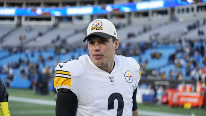 Former Cowboys Quarterback Set to Start for Steelers in NFL Playoffs