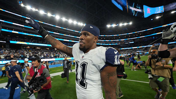 Cowboys' Micah Parsons Betting Favorite for Defensive Player of Year Cowboys' Micah Parsons Betting Favorite for Defensive Player of Year