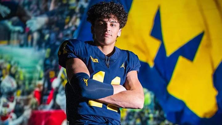 Early Signing Day: Hogan Hansen Signs With Michigan Football