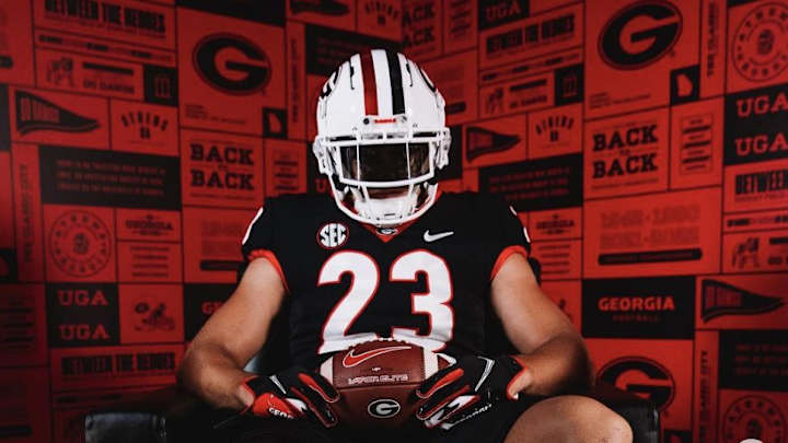 Georgia Football TE Jaden Reddell Signs Letter of Intent Georgia Football TE Jaden Reddell Signs Letter of Intent