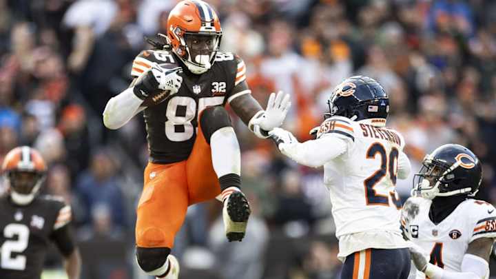 David Njoku Put Up Career Numbers For Browns While Playing With This Injury David Njoku Put Up Career Numbers For Browns While Playing With This Injury