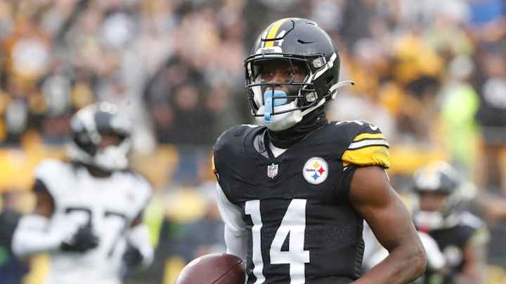 Steelers OC Addresses Possibility of Benching George Pickens Steelers OC Addresses Possibility of Benching George Pickens