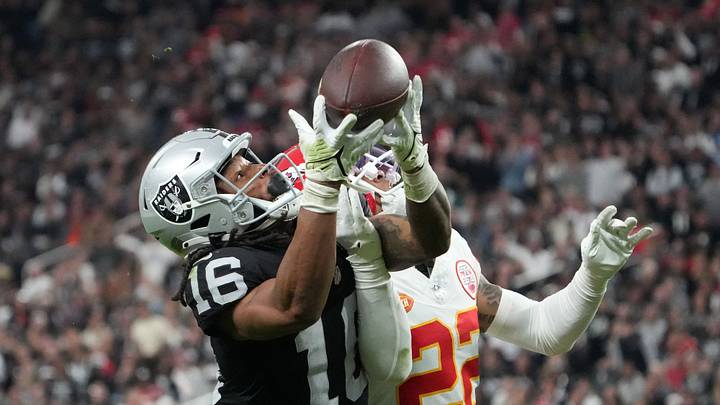 Raiders Must Be Dialed in Against Kansas City Chiefs Raiders Must Be Dialed in Against Kansas City Chiefs