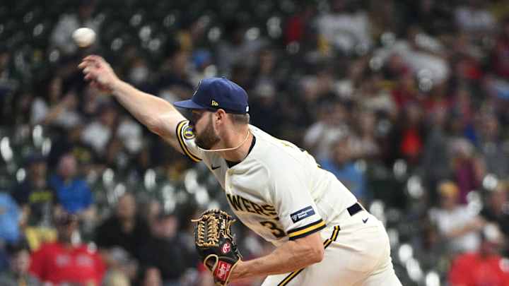 Milwaukee Brewers Send Reliable Starting Pitcher to New York Mets in Pre-Holiday Trade Milwaukee Brewers Send Reliable Starting Pitcher to New York Mets in Pre-Holiday Trade