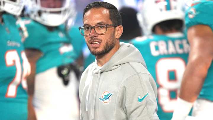 ‘Hard Knocks’ Features a Fiery Must-See Mike McDaniel Speech to the Dolphins After a Loss