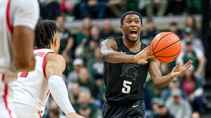 5 Observations: Michigan State blows out Stony Brook for 3rd straight win