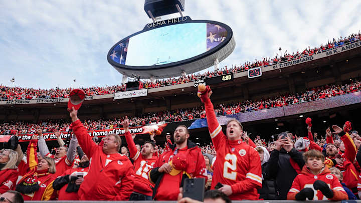 How to Watch Week 16: Raiders at Chiefs