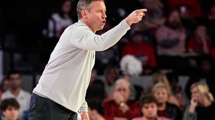Georgia Men's Basketball Defeats North Florida, Wins Seventh Straight Game Georgia Men's Basketball Defeats North Florida, Wins Seventh Straight Game