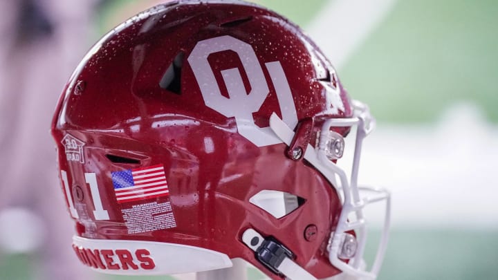 Angry Oklahoma Fans Tried to Sabotage Father of Outgoing Transfer’s Business With Bad Reviews Angry Oklahoma Fans Tried to Sabotage Father of Outgoing Transfer’s Business With Bad Reviews