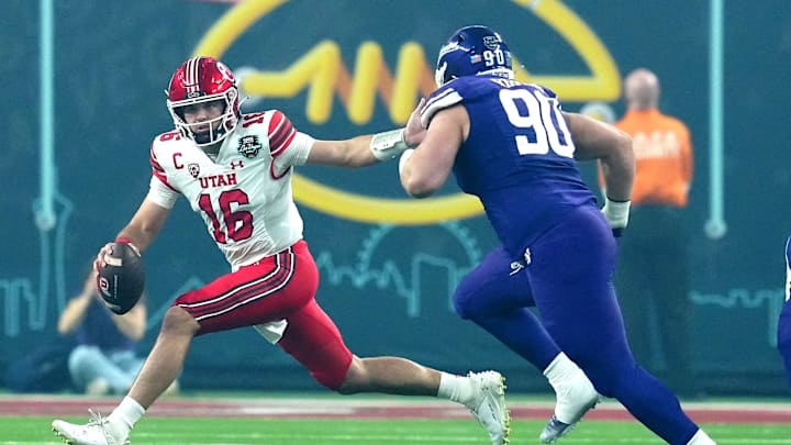 Northwestern Bests Utah to Win the Las Vegas Bowl