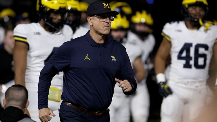 Michigan Offers Jim Harbaugh Massive Contract With No-NFL Clause, per Report Michigan Offers Jim Harbaugh Massive Contract With No-NFL Clause, per Report
