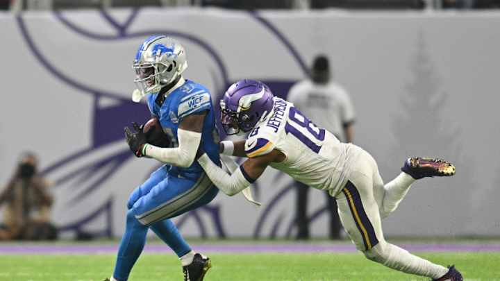 Grades: Lions Create Christmas Memories With Thrilling Win