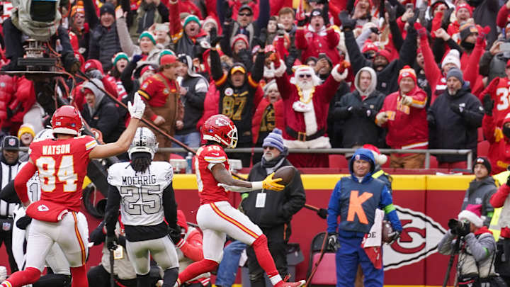 KC Chiefs Injuries: Isiah Pacheco Suffers Concussion in Loss to Raiders