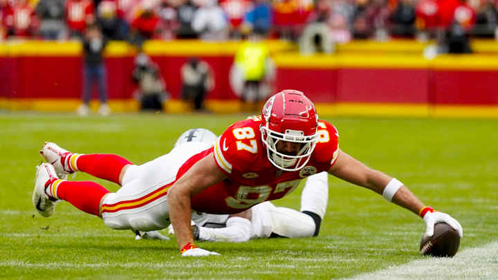 Travis Kelce Addresses Helmet Throw, ‘Embarrassing’ KC Chiefs Game vs. Raiders Travis Kelce Addresses Helmet Throw, ‘Embarrassing’ KC Chiefs Game vs. Raiders