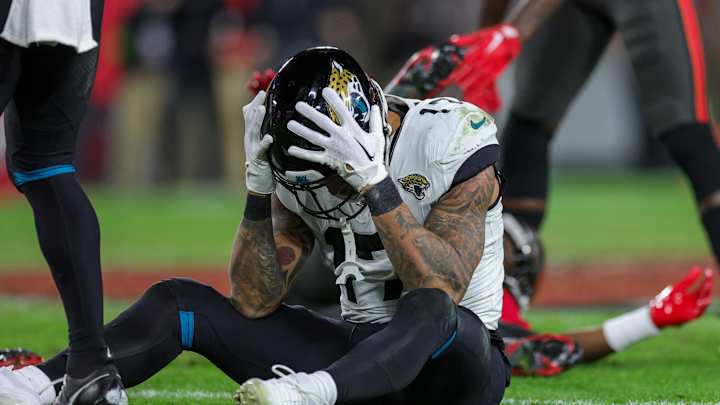 Losses From AFC South Rivals Keep Texans Afloat in Playoff Race