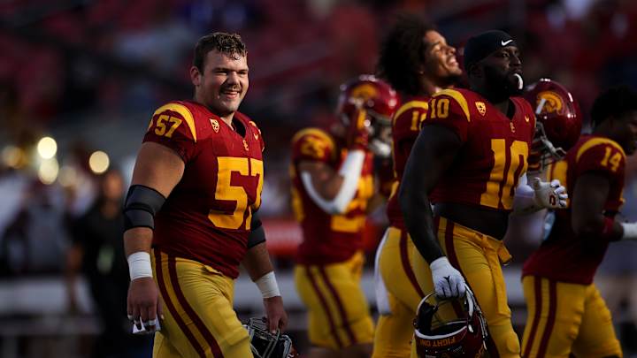 USC Football: Veteran Center Gearing Up For College Finale At Holiday Bowl
