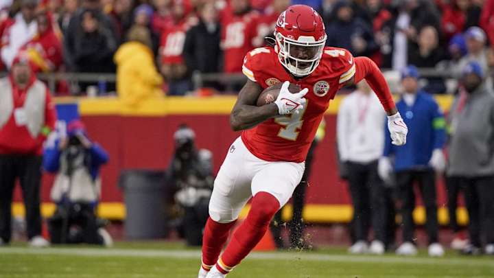 Iowa’s Caitlin Clark Swaps Jerseys With Chiefs’ Rashee Rice