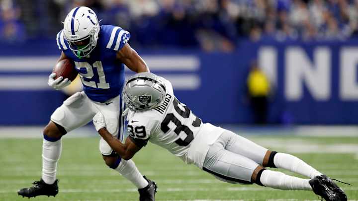 Raiders Look to Extend All-Time Series Lead Over Colts