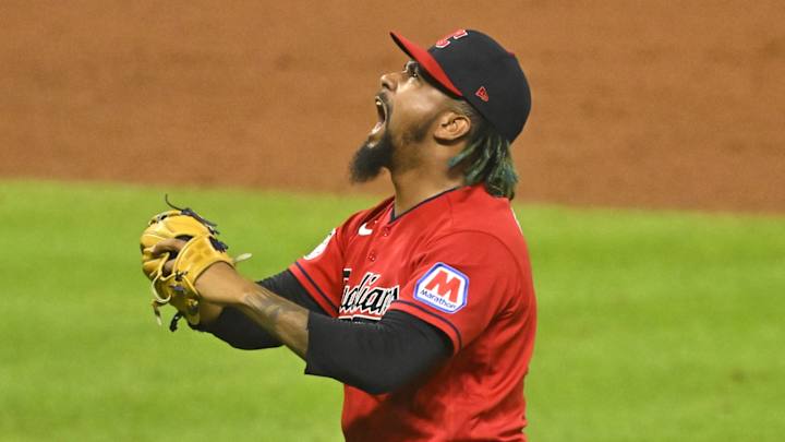 Report: Guardians Could Trade Emmanuel Clase and Shane Bieber Together in Package Deal Report: Guardians Could Trade Emmanuel Clase and Shane Bieber Together in Package Deal