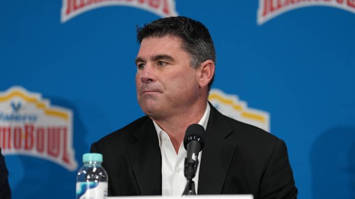 Oklahoma Won't Use In-Helmet Radios in the Alamo Bowl, but Changes Could Come in 2024