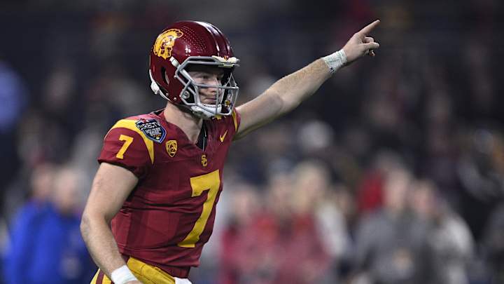 USC Football: Miller Moss Receives Ringing Endorsement For QB1 Role From Receiver