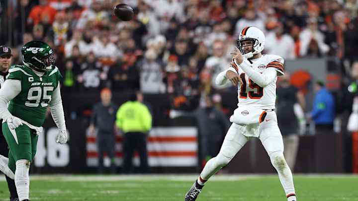 Joe Flacco Appeared to Be Falling Asleep on Bench As Browns Crushed Jets