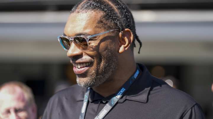 Julius Peppers Named a Finalist for Pro Football Hall of Fame