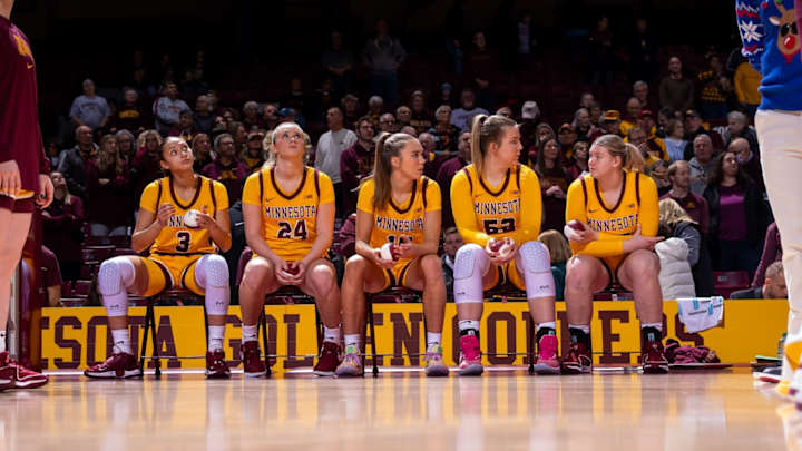 No. 4 Iowa Plays Host to Minnesota