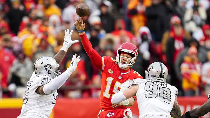 Will Raiders' Pass Rush Keep Shining Vs. Colts? Will Raiders' Pass Rush Keep Shining Vs. Colts?