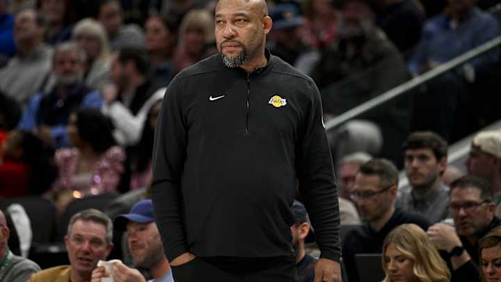 Lakers News: Fans Obliterate Darvin Ham For Questionable Rotations