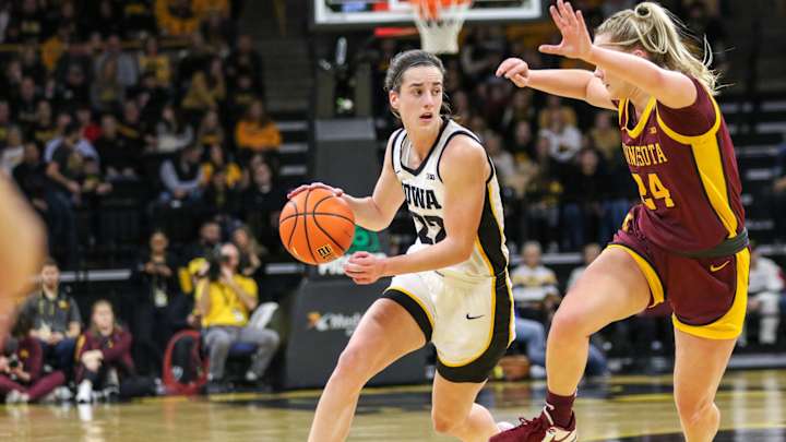 Caitlin Clark Sets Assist Record in Hawkeye Win