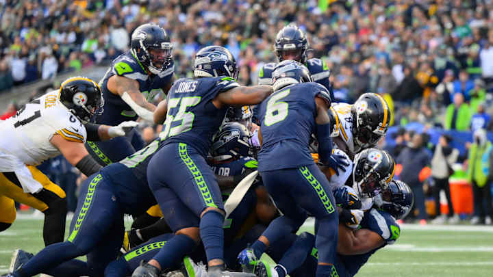 Seahawks Defense Shredded by Usually-Shaky Steelers Offense: 'We Weren't Right'