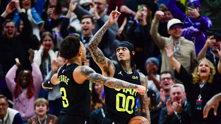 Jordan Clarkson Defeats Triple-Double Drought for Jazz in Win vs. Mavs Jordan Clarkson Defeats Triple-Double Drought for Jazz in Win vs. Mavs