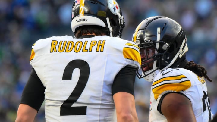 Former Cowboys Quarterback to Keep Steelers Starting Job in Regular Season Finale