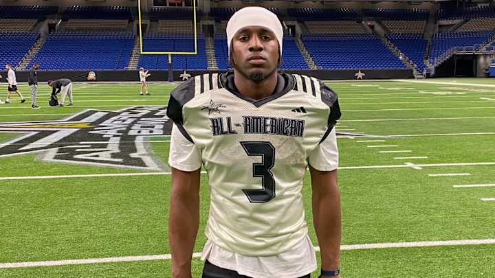 Notre Dame Running Back Kedron Young Takes Audric Estime Comparisons In Stride