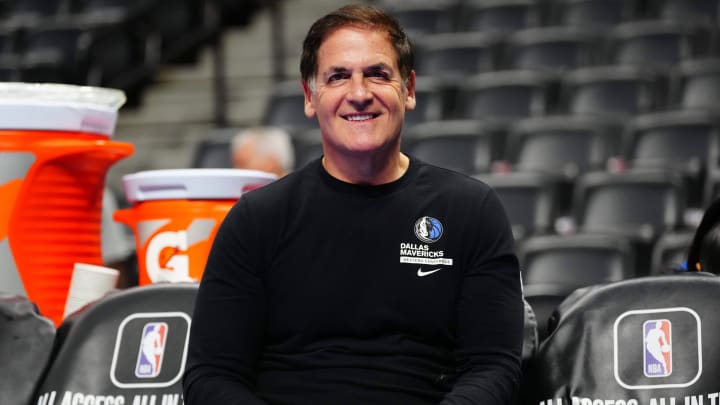 Mark Cuban Gifts Mavericks Employees $35 Million in Bonuses Via Email