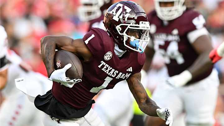 Evan Stewart, Texas A&M Wide Receiver, Commits to Oregon Ducks Evan Stewart, Texas A&M Wide Receiver, Commits to Oregon Ducks