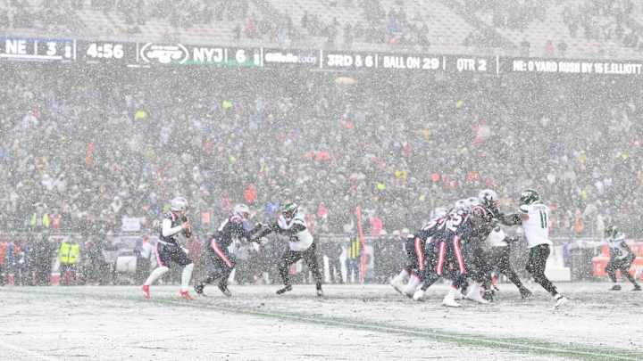 Ezekiel Elliott Had a Blunt Summation After Fulfilling His Dream of Playing in a Snow Game
