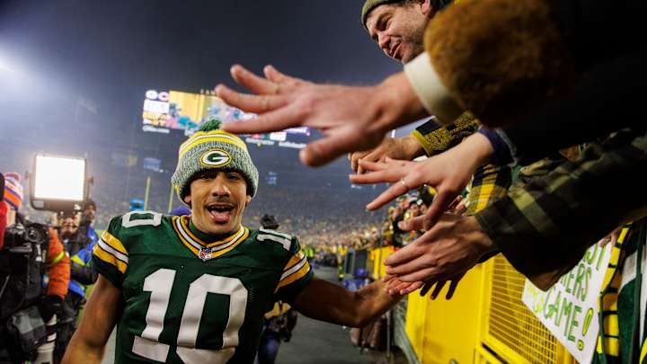 Sunday Six-Pack: Jordan Love Beats Bears, Leads Packers to Playoffs