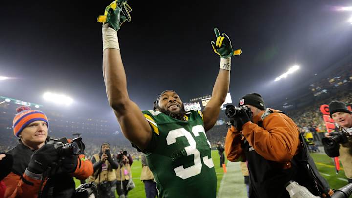 Bears’ Jaquan Brisker Rips Packers’ Receivers; Aaron Jones Gets Last Laugh