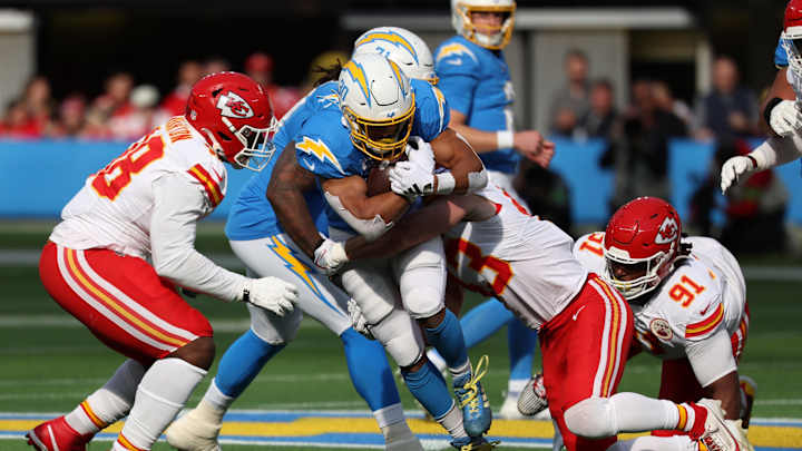 Chargers News: Free Agent Austin Ekeler Clarifies Comments About Leaving LA