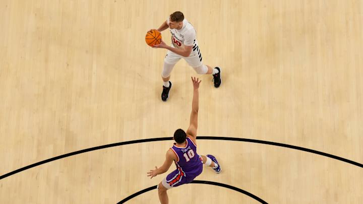 Cincinnati Basketball Keys to the Game: Texas Longhorns